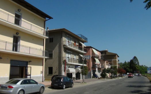 Affittasi Locale per attività commerciale