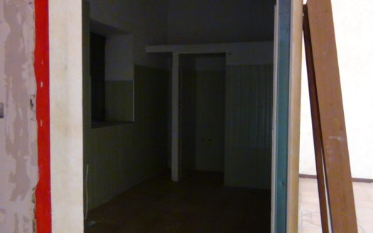 Affittasi Locale per attività commerciale