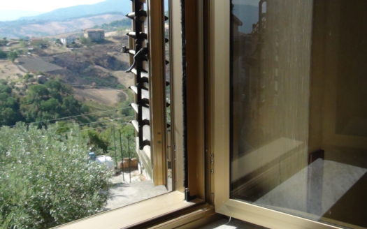 Appartamento più terreno a Vaccarizzo