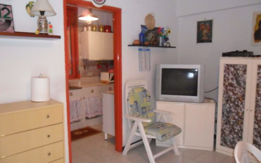 Vendesi Appartamento a Torremezzo.