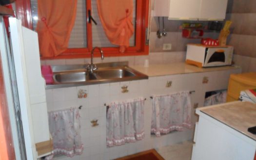 Vendesi Appartamento a Torremezzo.