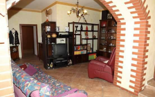 Vendesi o fittasi casa a Lattarico