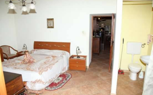 Vendesi o fittasi casa a Lattarico