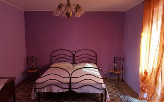 Vendesi o affittasi appartamento ammobiliato