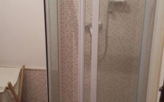 Vendesi o affittasi appartamento ammobiliato