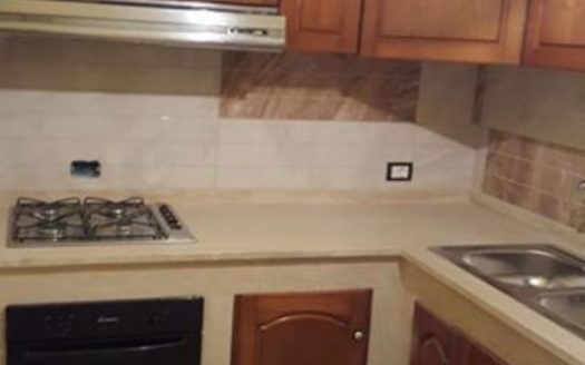 Vendesi o affittasi appartamento ammobiliato