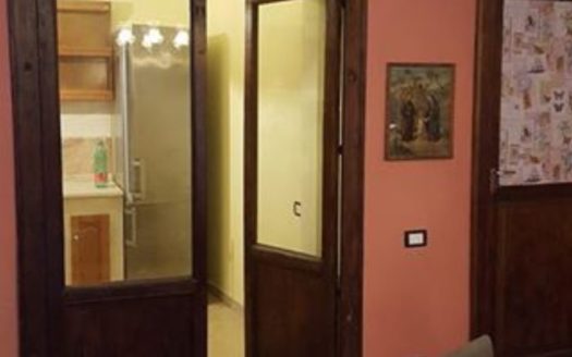 Vendesi o affittasi appartamento ammobiliato