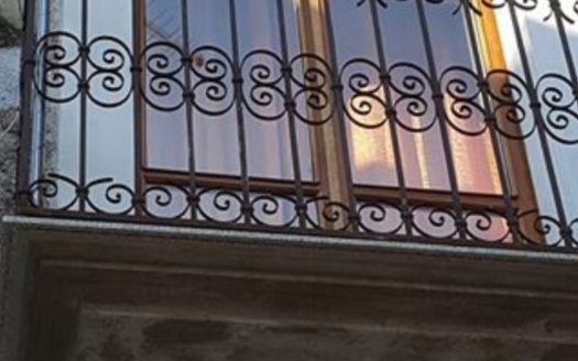 Vendesi o affittasi appartamento ammobiliato