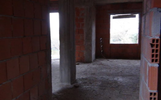 Immobile con Terreno Edificabile