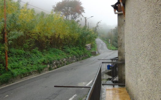 Vendesi casa a Parantoro