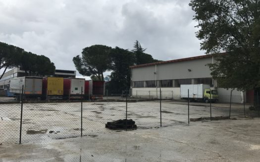 CAPANNONE + PIAZZALE ESTERNO CUSTODITO