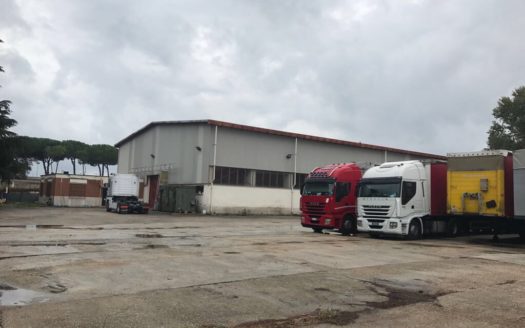 CAPANNONE + PIAZZALE ESTERNO CUSTODITO