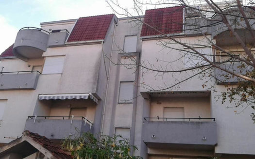 Vendesi Appartamento a Pietrapaola