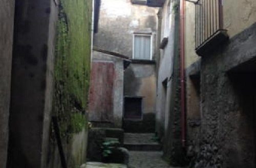 3 bedroom ruins for sale Italy – Calabria, Catanzaro, Davoli 	  Rovine di 3 camere da letto in vendita Italia – Calabria, Catanzaro, Davoli