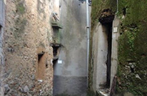 3 bedroom ruins for sale Italy – Calabria, Catanzaro, Davoli 	  Rovine di 3 camere da letto in vendita Italia – Calabria, Catanzaro, Davoli