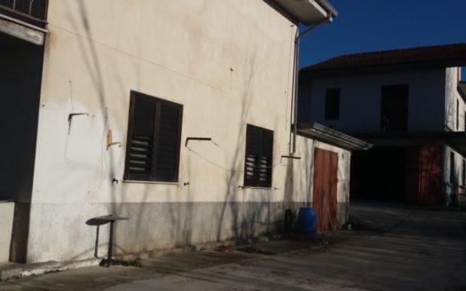 Vendesi Villa A S. Angelo dei Lombardi in provincia di AVELLINO