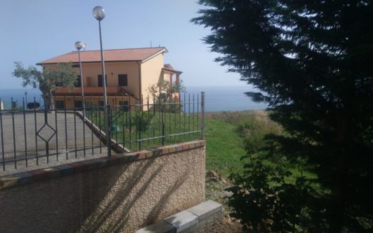 Affittasi Villa Mandatoriccio