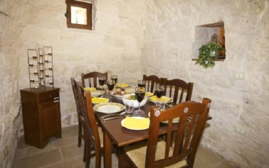 3 bedroom trulli for sale Italy – Martina Franca, Taranto, Apulia 	 Trulli con 3 camere da letto in vendita Italia – Martina Franca, Taranto, Puglia