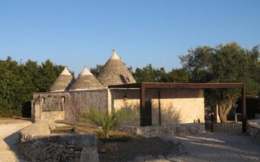 3 bedroom trulli for sale Italy – Martina Franca, Taranto, Apulia 	 Trulli con 3 camere da letto in vendita Italia – Martina Franca, Taranto, Puglia