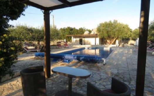 3 bedroom trulli for sale Italy – Martina Franca, Taranto, Apulia 	 Trulli con 3 camere da letto in vendita Italia – Martina Franca, Taranto, Puglia