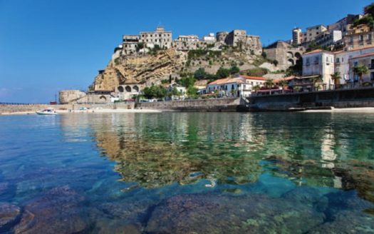 2 bedroom apartment for sale Italy – Pizzo di Calabria, Vibo Valentia, Calabria 	   Appartamento con 2 camere da letto in vendita Italia – Pizzo di Calabria, Vibo Valentia, Calabria