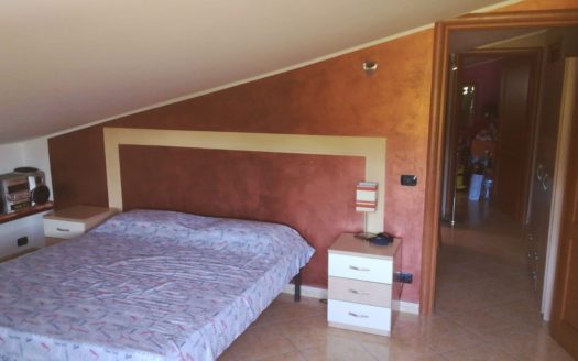 Vendesi Mansarda a Surdo di Rende