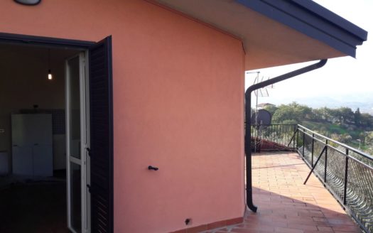 STRUTTURA A CASTIGLIONE