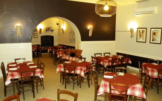 Hostaria Antico Borgo, pizzeria, vineria e pasticceria a Terranova da Sibari ( Cosenza )