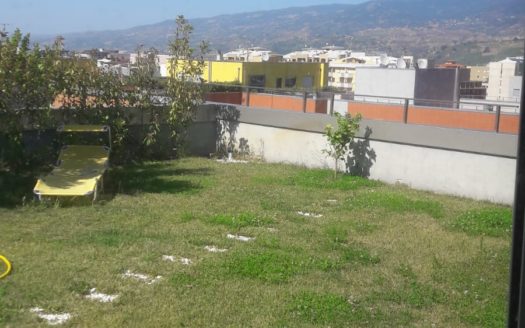 ATTICO GIOIELLO CON GIARDINO PENSILE