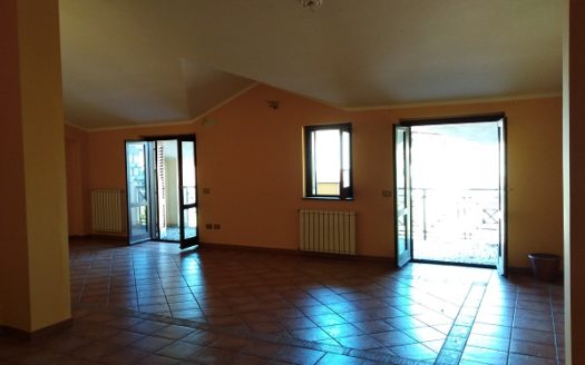 Vendesi Mansarda a Spezzano Albanese