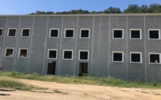 Vendesi Capannone industriale a Cosenza
