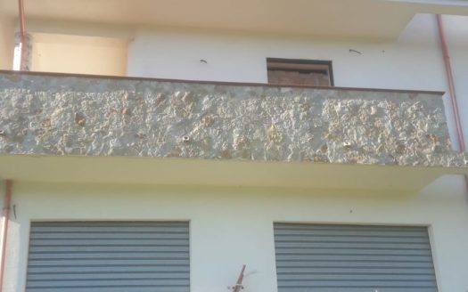 STRUTTURA IDEALE PER USO ABITATIVO O COMMERCIALE