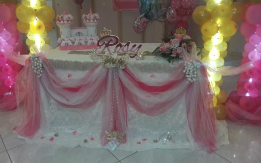 Nevis e Asya I Maghi Delle Feste.