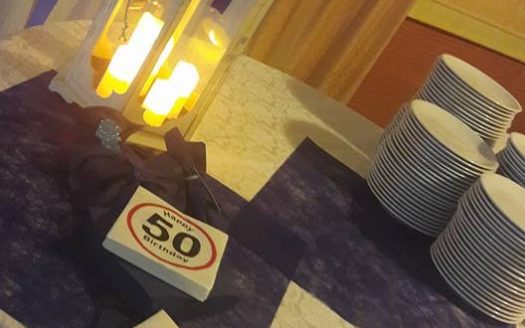 Nevis e Asya I Maghi Delle Feste.