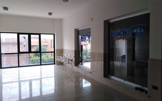 Vendesi Locale Commerciale a Spezzano Albanese