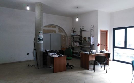 Vendesi Locale Commerciale a Spezzano Albanese