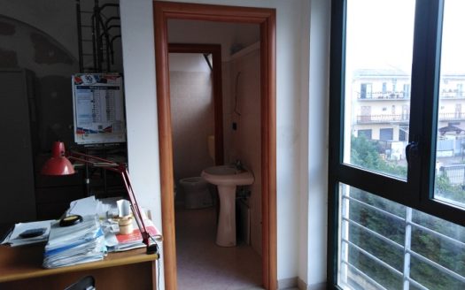 Vendesi Locale Commerciale a Spezzano Albanese