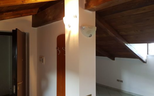 Affitto mansarda a Cantinella di Corigliano