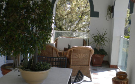 FANTASTICA VILLA SU DUE LIVELLI