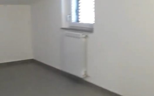 Vendesi Mansarda a Mirto.