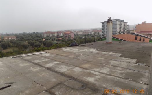 Vendesi Attico Rustico a Mirto.