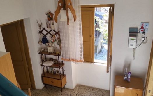 Vendesi Casa a San Giacomo di Cerzeto.