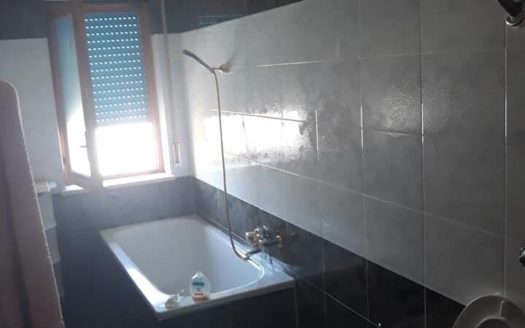 Appartamento in vendita a Pietrapaola.