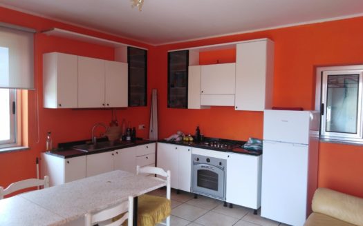 Vendesi Capannone di 500 mq nella Z.I. di Bisignano.