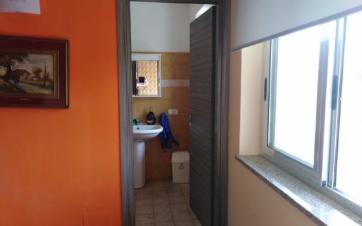 Vendesi Capannone di 500 mq nella Z.I. di Bisignano.