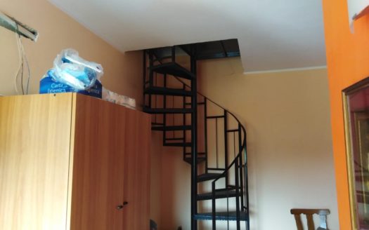 Vendesi Capannone di 500 mq nella Z.I. di Bisignano.