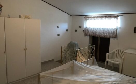 Vendesi Appartamento primo piano a Bisignano