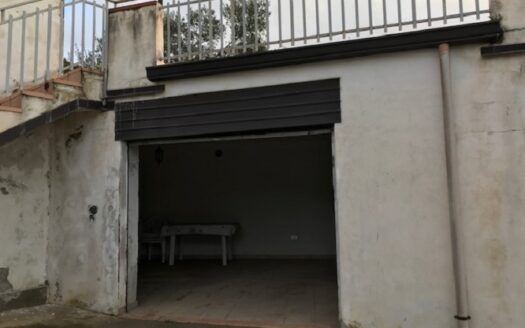 Vendesi Appartamento primo piano a Bisignano