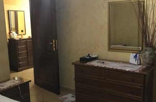 Vendesi Casa più terreno a Lattarico