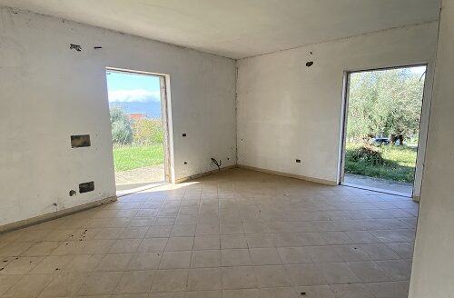 Costruzione in vendita in via Padula, Bisignano